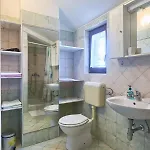 Stinjan بولا