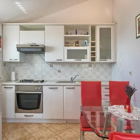 Lägenhet Stinjan Pula