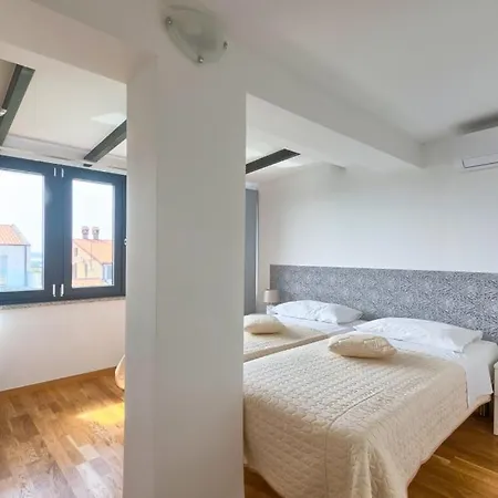 Stinjan Apartament *