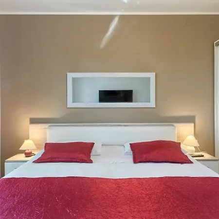 Stinjan Lägenhet Pula