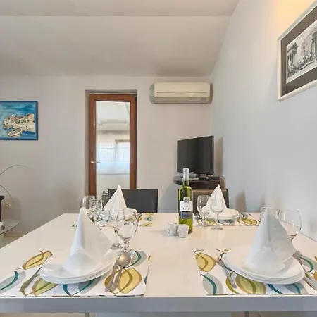Stinjan Apartment Pula