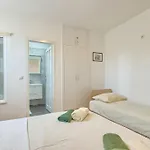 Stinjan Apartamento *