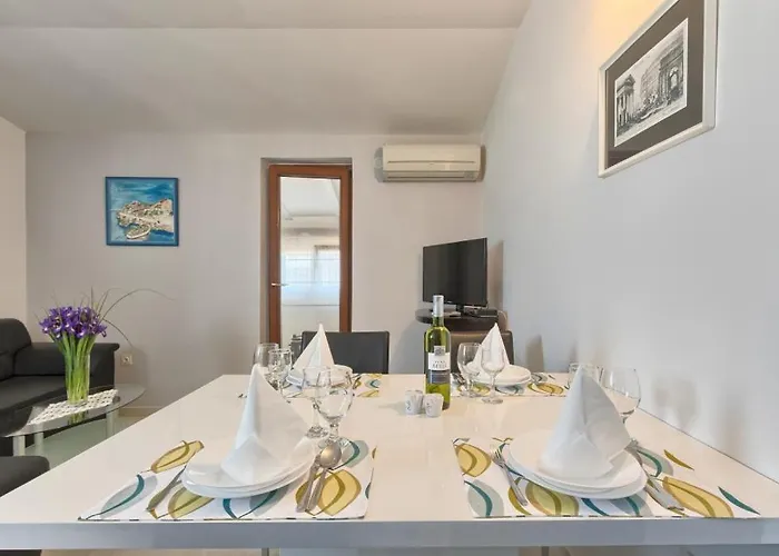 Stinjan Apartman Póla